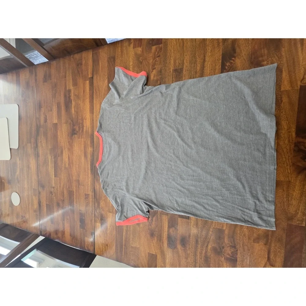 The North Face Short Sleeve XL  Stretchy  Cotton Polyester Sku 15